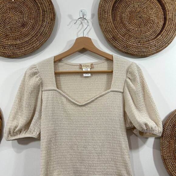 Altar'd State Neutral Cream Knit Short Puff Sleeve Cropped Top Tee Medium - Picture 3 of 5